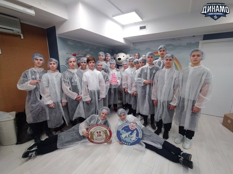 ЭКСКУРСИЯ НА КОНДИТЕРСКУЮ ФАБРИКУ "СЕВЕР-МЕТРОПОЛЬ"