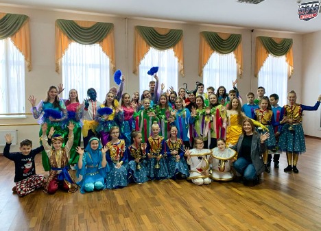 ПОДМОСТКИ ВАСИЛЕОСТРОВСКОГО 